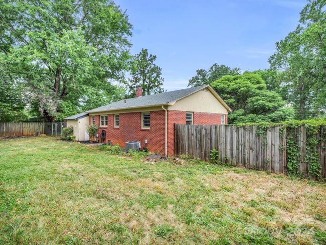 2714 New Ln, House other with 2 bedrooms, 1 bathrooms and null parking in Morganton NC | Image 5