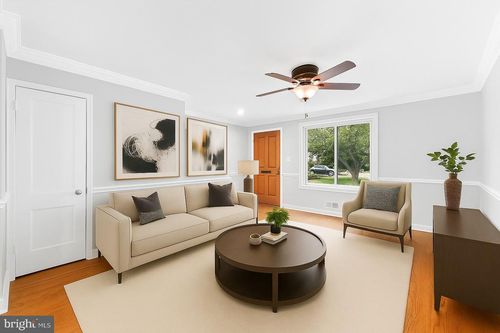 307 19th St Ne, WASHINGTON, DC, 20002-6704 | Card Image