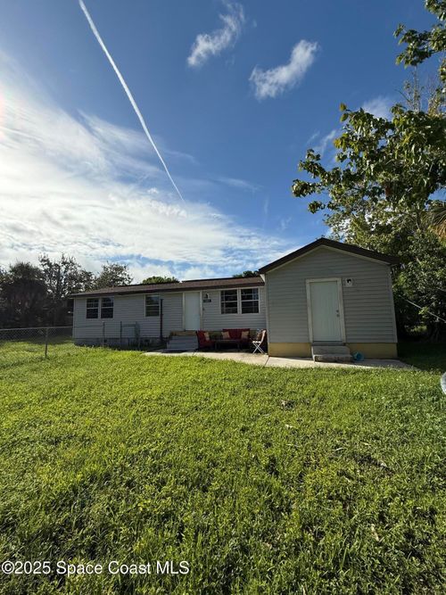 1685 Savana Dr, Merritt Island, FL, 32952-5945 | Card Image