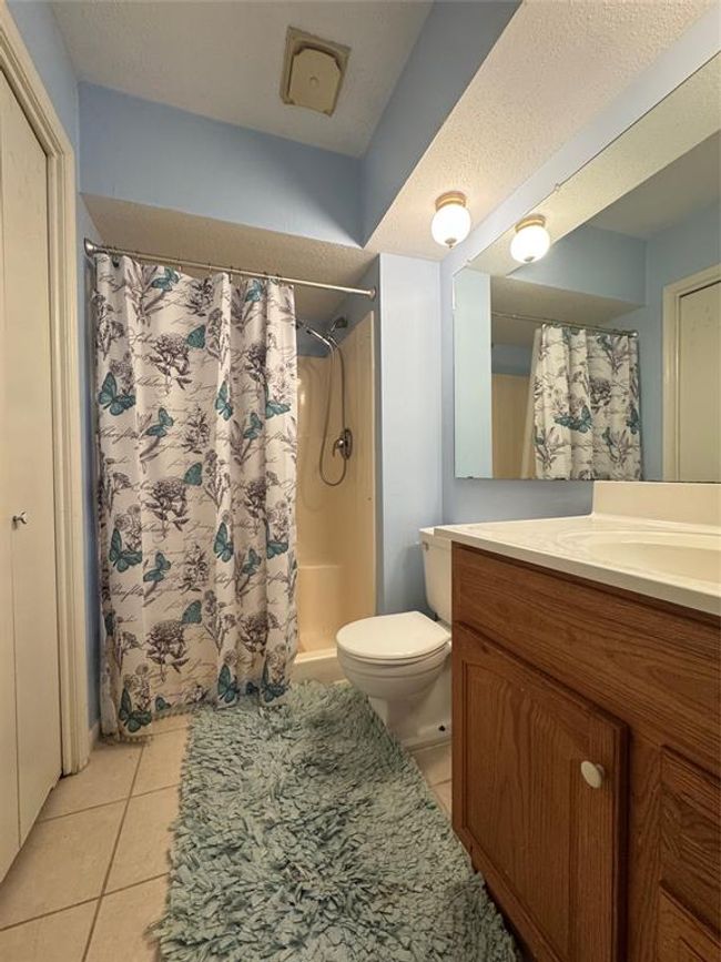 16711 Forthbridge Ct, House other with 3 bedrooms, 2 bathrooms and 1 parking in Houston TX | Image 9
