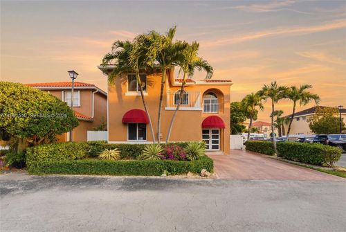 8657 Nw 2nd St, Miami, FL, 33126 | Card Image