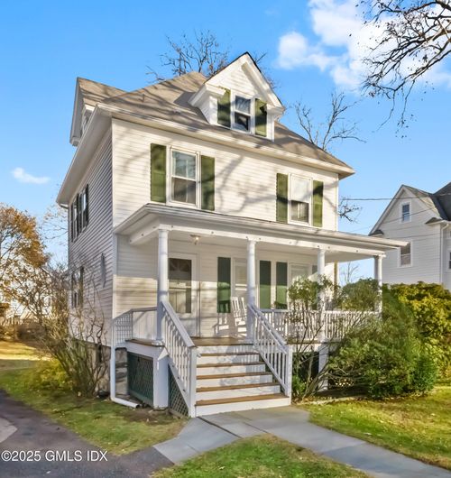 27 Sinawoy Rd, Cos Cob, CT, 06807-2323 | Card Image