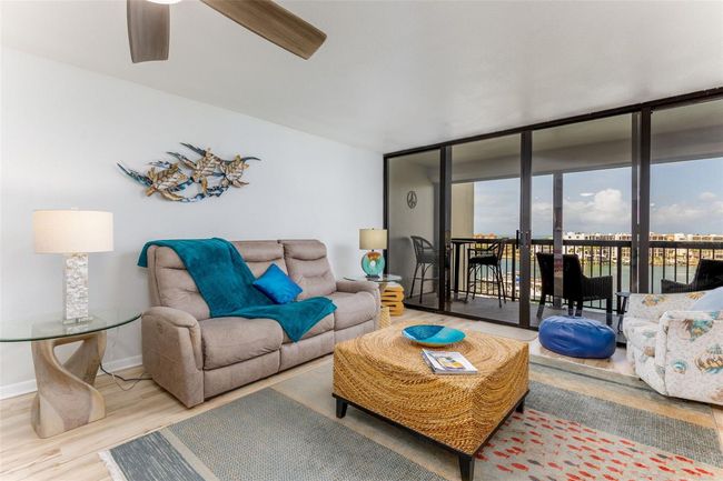 APT-505 - 9525 Blind Pass Rd, Condo with 2 bedrooms, 2 bathrooms and null parking in ST PETE BEACH FL | Image 4
