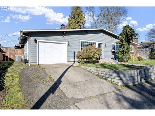2577 Elysium Ave, Eugene, OR, 97401-7442 | Card Image