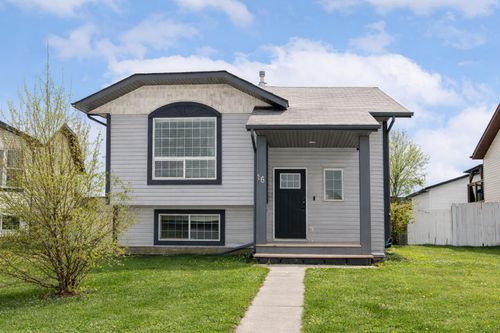 16 Johnson Close, Penhold, AB, T0M | Card Image