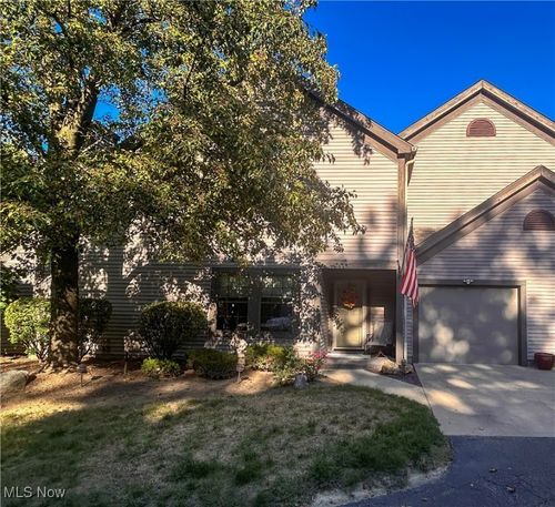 4032 Saint Andrews Ct, Canfield, OH, 44406-8065 | Card Image