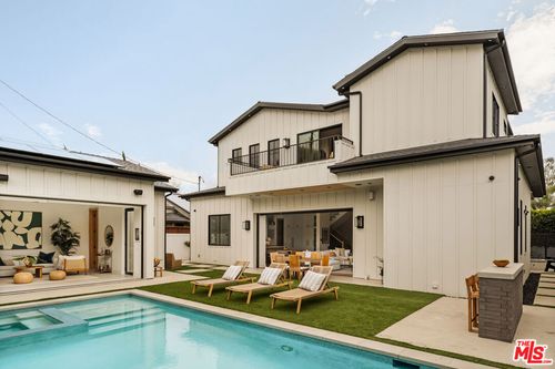 5003 Mammoth Ave, Sherman Oaks, CA, 91423-4323 | Card Image