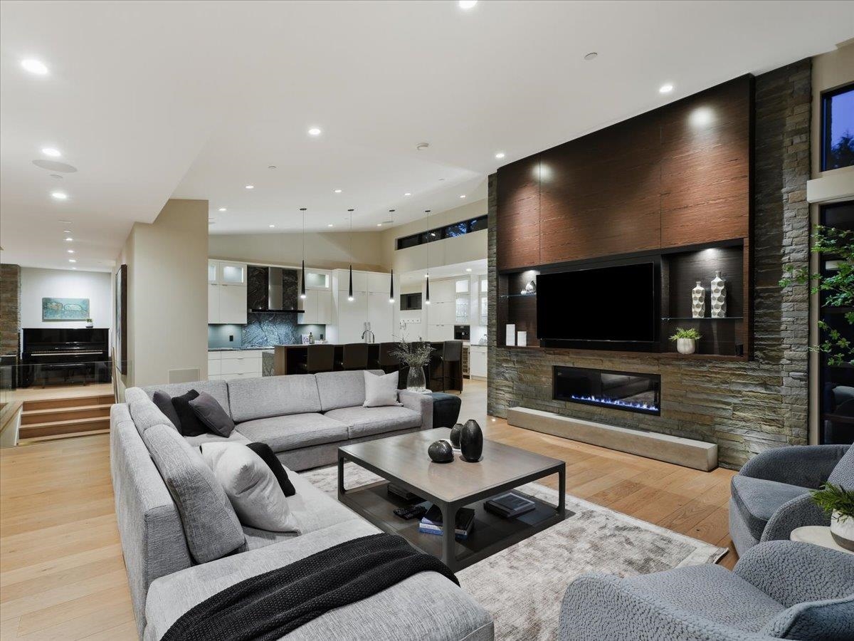 Residential in West Vancouver 3
