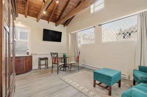 98 Kay Street Carraige House Street, Newport, RI, 02840 | Card Image