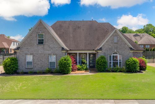 8777 Brunswick Farms Dr, Bartlett, TN, 38002 | Card Image
