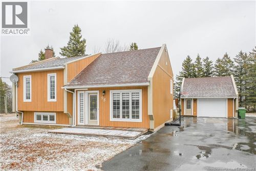 98 Delagarde St, Saint Isidore, NB, E8M1H4 | Card Image
