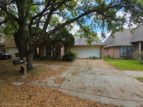 6915 Cape Forward Drive, Houston, TX, 77083 | Card Image