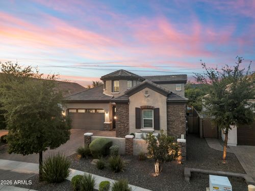 2922 E Minnezona Ave, Phoenix, AZ, 85016-4979 | Card Image
