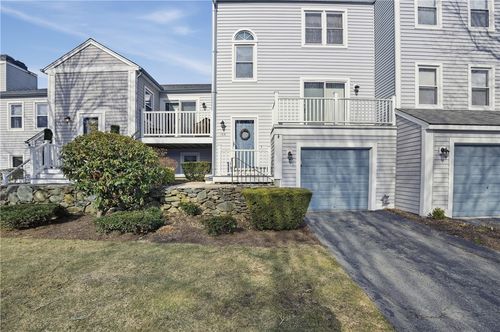 106-1 Willow Glen Circle, Warwick, RI, 02889 | Card Image
