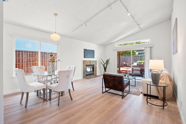 139 Justin Cir, House other with 3 bedrooms, 2 bathrooms and 2 parking in Alameda CA | Image 7