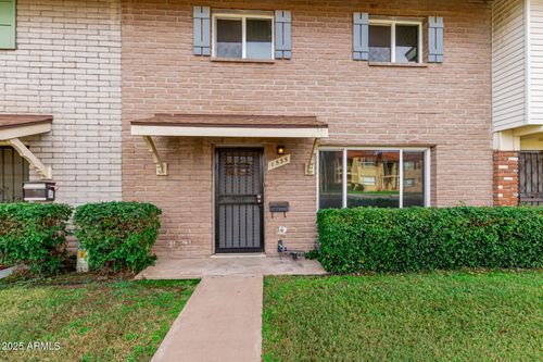 1535 W Hazelwood St, Phoenix, AZ, 85015-4222 | Card Image