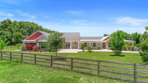 700 Old Geneva Rd, Geneva, FL, 32732-9508 | Card Image