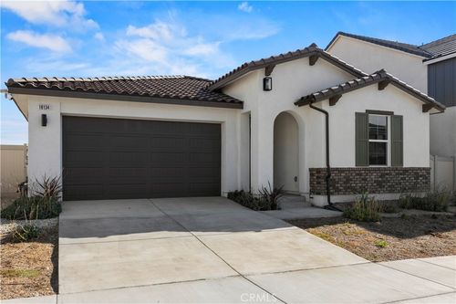 18134 Outlook Way, Saugus, CA, 91350-3299 | Card Image