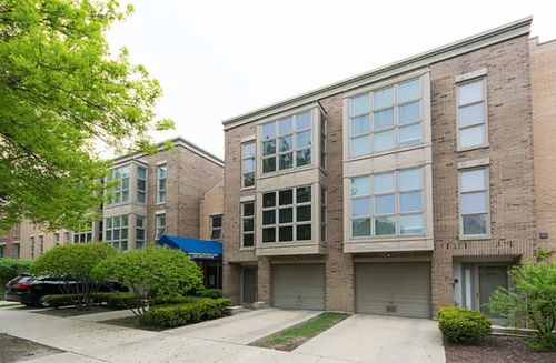 2345 Wayne Ave, Chicago, IL, 60614-3118 | Card Image