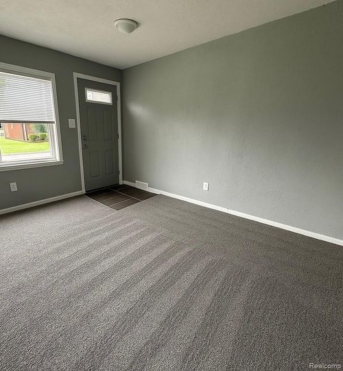 11224 Promenade St, Detroit, MI, 48213-1378 | Card Image