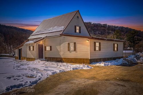 113 Railway Ave, STEUBEN, WI, 54657-8500 | Card Image
