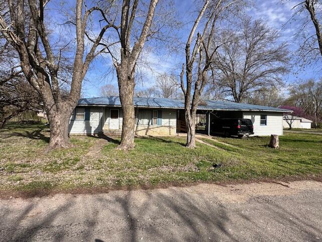Jayson St, Birch Tree, MO 65438