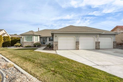 3906 S Morain Loop, Kennewick, WA, 99337-2541 | Card Image