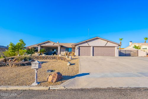 670 Armour Dr, Lake Havasu City, AZ, 86406-8153 | Card Image