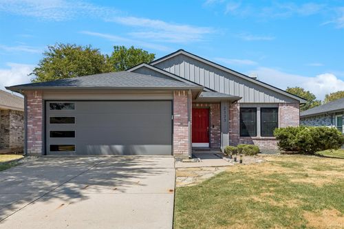 2333 Bradford Pear Dr, Little Elm, TX, 75068-5688 | Card Image