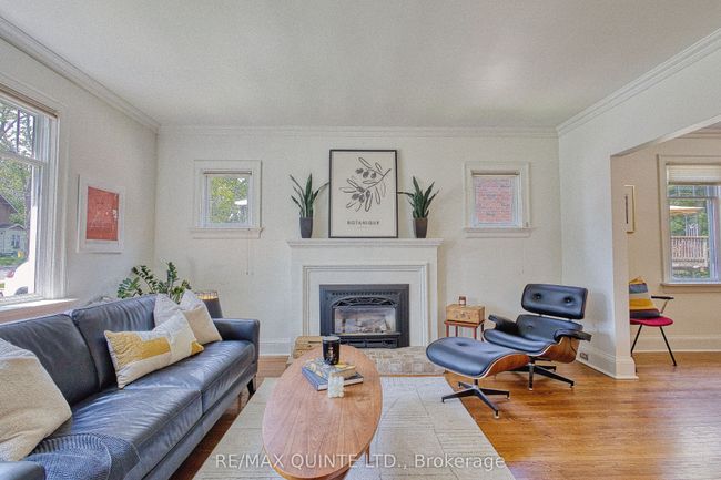 291 Dufferin Ave, House other with 2 bedrooms, 2 bathrooms and 8 parking in Belleville ON | Image 8
