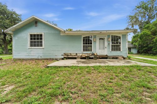 495 North St, DE LEON SPRINGS, FL, 32130-3076 | Card Image