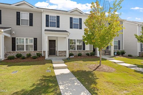 23 March Creek Dr, Fuquay Varina, NC, 27526-4082 | Card Image