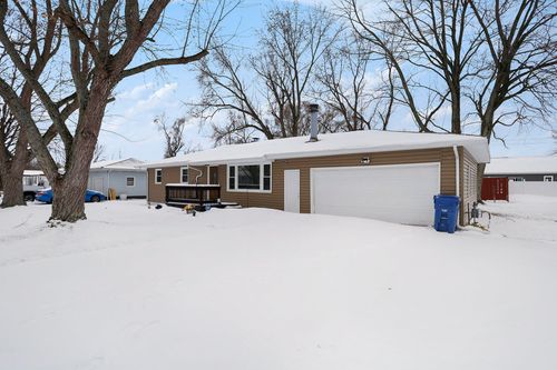 640 O Brien Dr, Benton Harbor, MI, 49022-9712 | Card Image