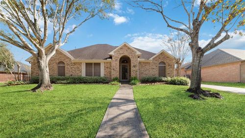 2513 Briarglen Drive, Pearland, TX, 77581 | Card Image