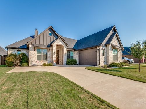 112 Steves Way, Waxahachie, TX, 75165-2074 | Card Image
