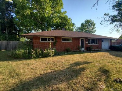 5012 Neyer Court, House other with 3 bedrooms, 2 bathrooms and null parking in Huber Heights OH | Image 3