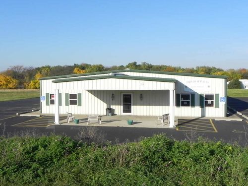 1050 Riverside Dr, Freeport, IL, 61032-8537 | Card Image