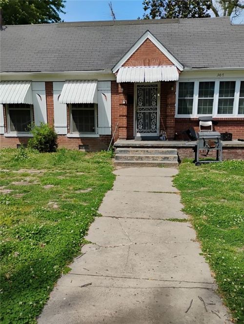 307 E Lee Ave, Osceola, AR, 72370-3213 | Card Image