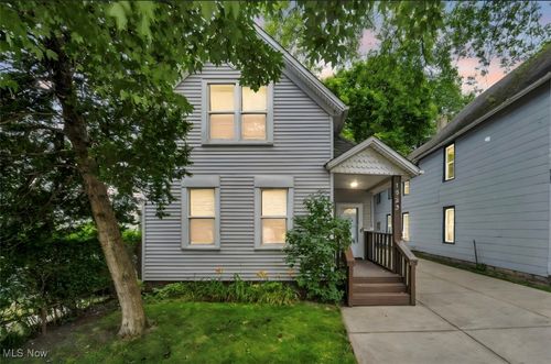 1923 W 77th St, Cleveland, OH, 44102-2803 | Card Image