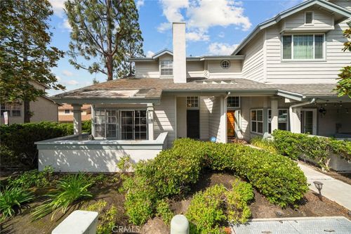 3218 Old Bridgeport Way, San Diego, CA, 92111-7740 | Card Image