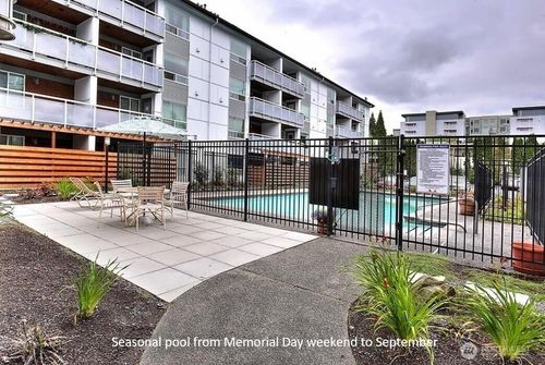 apt-126-10501 8th Ave Ne, Seattle, WA, 98125-7233 | Card Image