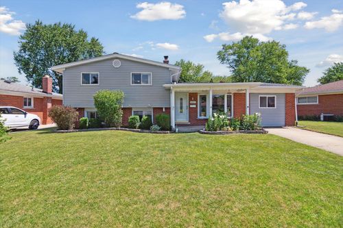 1091 Ruth Ave, Ypsilanti, MI, 48198-6415 | Card Image