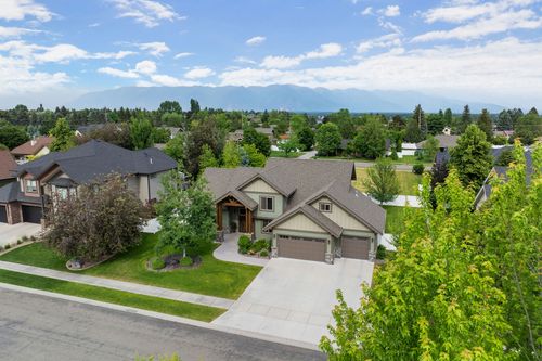 11 White Bark, Kalispell, MT, 59901-2122 | Card Image