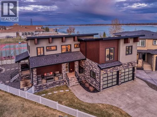 35468 30 Range Road, Red Deer County, AB, T4G0M3 | Card Image