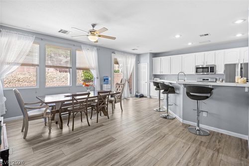549 Playa Linda Pl, Las Vegas, NV, 89138-7523 | Card Image