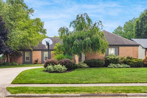 671 College Crest Rd, Westerville, OH, 43081-6353 | Card Image