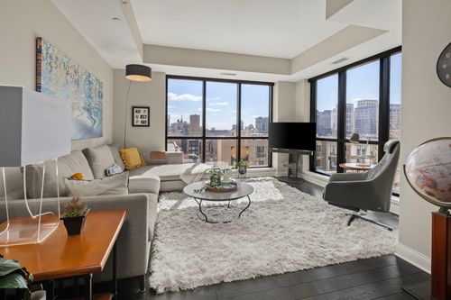 unit-607-100 3rd Ave S, Minneapolis, MN, 55401-2702 | Card Image