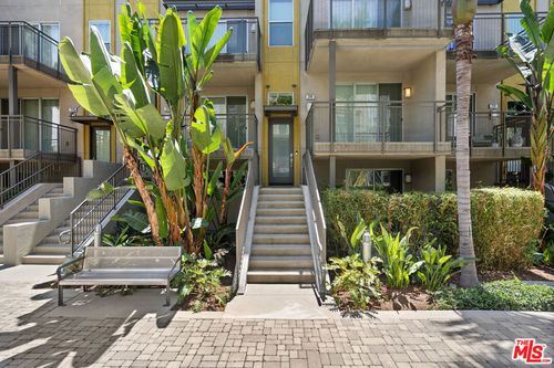248 Rockefeller, Irvine, CA, 92612-8114 | Card Image