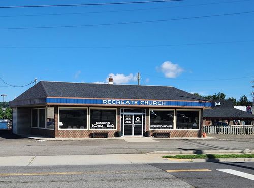 105 E. Stuart Drive, Hillsville, VA, 24343 | Card Image