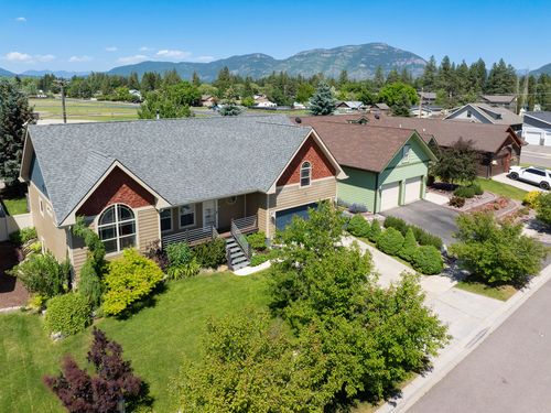 521 Evening Star Ln, Columbia Falls, MT, 59912-4356 | Card Image